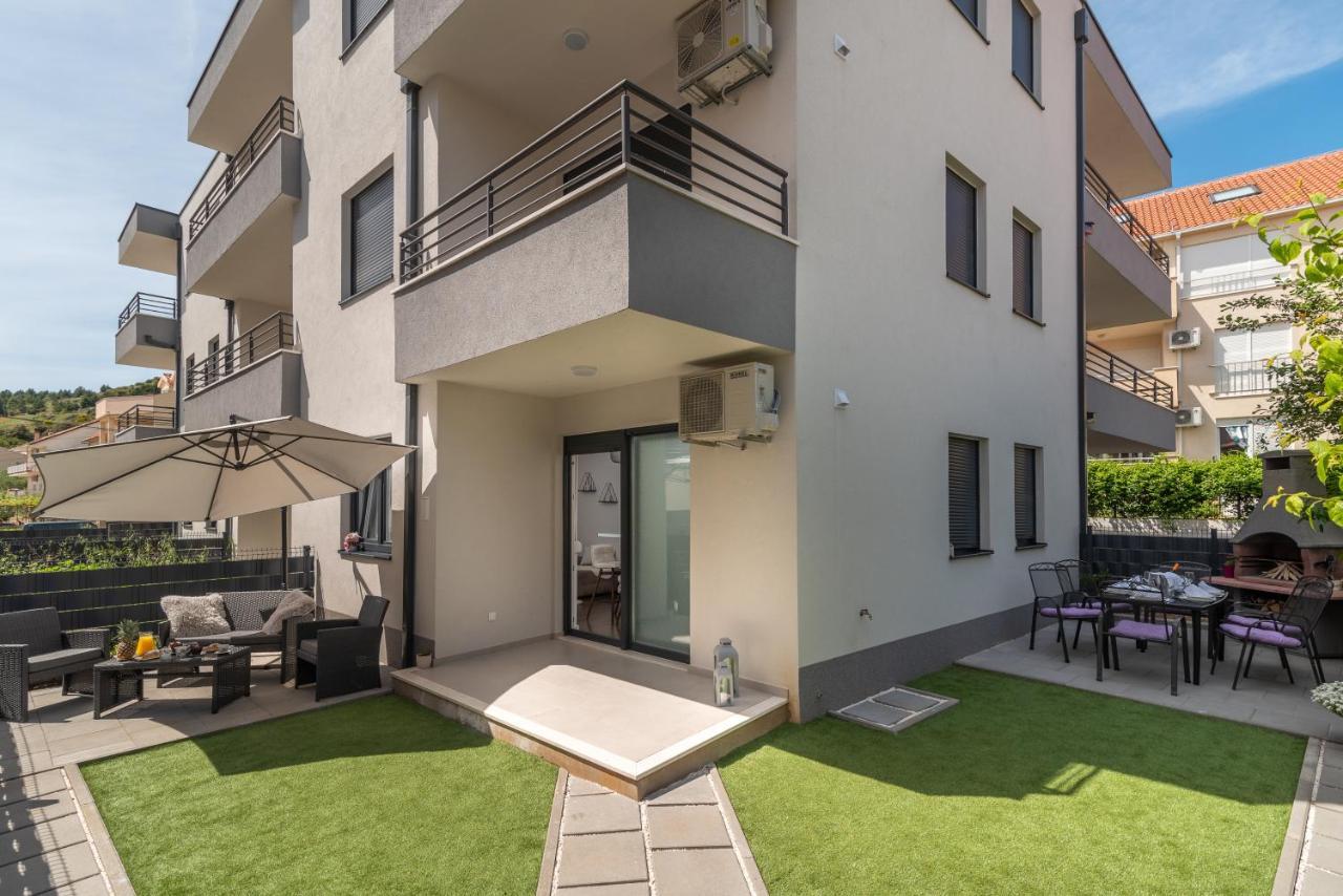 A&R - Seget Beach Apartment Trogir Exterior photo